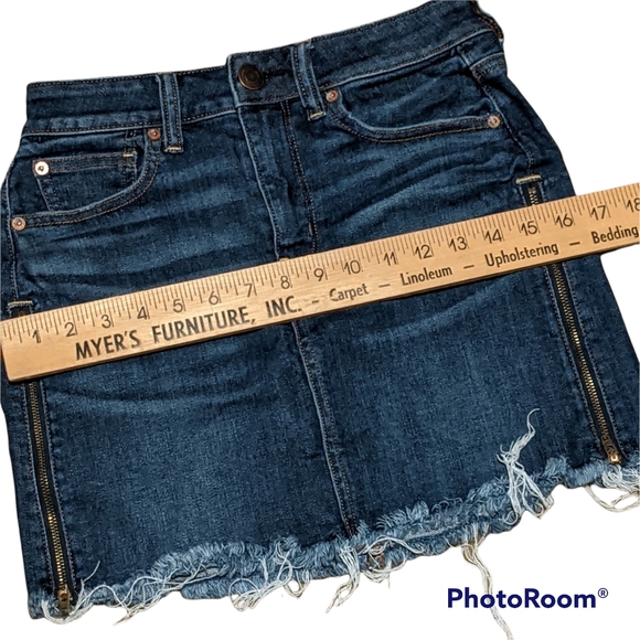 American Eagle denim skirt zipper destress whiskering 2 - Picture 7 of 8